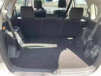 TOYOTA COROLLA VERSO toyota-corolla-verso-1-6-2-hand-gepfl-innenraum