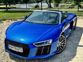 audi r8 spyder 5.2 v10 quattro s-tronic újszerű. megkímélt gyűjtői darab