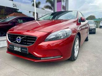 volvo v40 1.6 d2 momentum