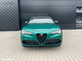 alfa romeo stelvio 2.0 turbo intensa q4