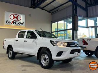 hilux d/cabina 2.4 tdi automatica dx 4x4 0km my2025 disponible. financia bco. santander. acércate a orio hnos, san genaro, concesionario oficial jmc, isuzu, kam