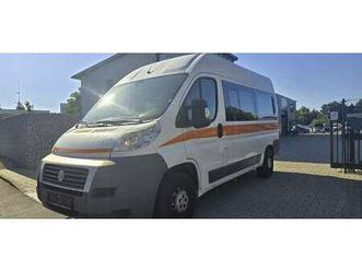 9 posti -alto- pedana carrozzina -perfetto stato