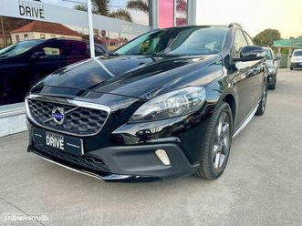volvo v40 cross country 2.0 d2 momentum