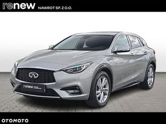 infiniti q30 1.6t luxe 7dct