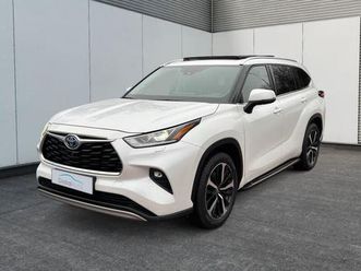 toyota highlander executive pano jbl tažný kůže