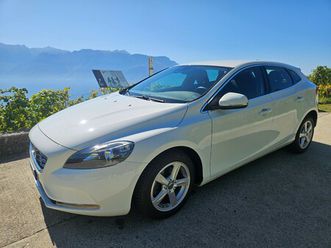 v40 t3 momentum