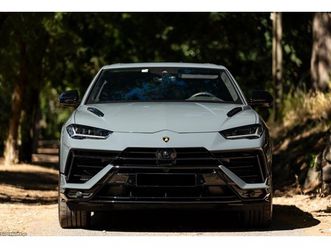 lamborghini urus 60 anos outubro/23