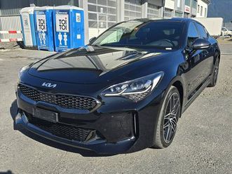 stinger 3.3 t-gdi gt automat awd