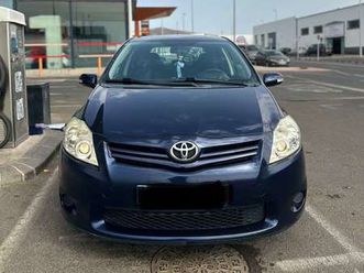 auris 1.33 vvt-i active active