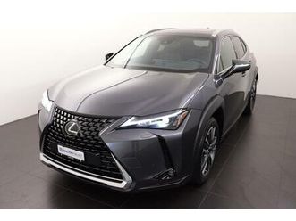 lexus ux 250h comfort: réserver un essai sur route !