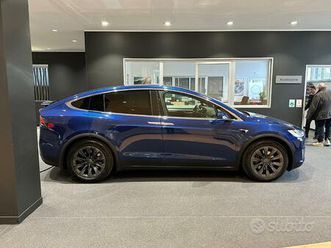 tesla model x 90d pari al nuovo