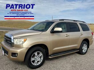 used 2010 toyota sequoia sr5
