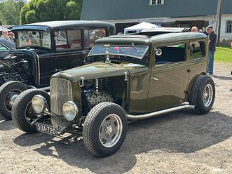 ford tudor -32 hotrod