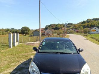 opel vectra dizel 2006 1.9 110kw automatski