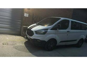 ford tourneo custom monovolumen 105cv manual de 4 puertas