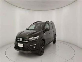 dacia jogger 1.0 tce extreme up gpl 100cv 7p.ti del 2022 usata a bari
