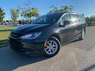 chrysler pacifica /voyager-2020-9 seb aut váltó-bőr-3xelektr.ajtó-3x klíma-7 fő-szép