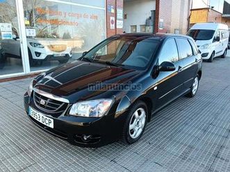 kia - cerato 2.0 crdi lx