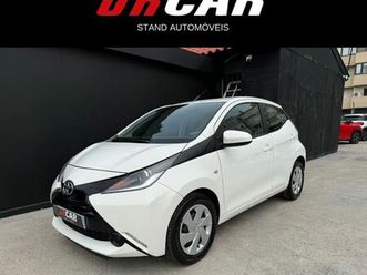 toyota aygo 1.0 x-play+ac+x-touch