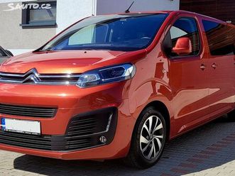 citroën spacetourer 6 míst at