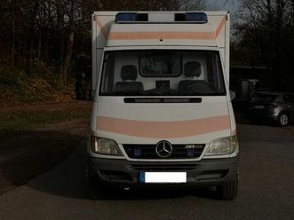 mercedes-benz-sprinter-313-cdi-rtw-rettungswagen-krankenwagen