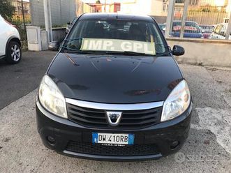 dacia sandero 1.4 8v gpl 75 cv 55 kw lauréate