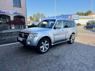 mitsubishi pajero 5 porte pajero 3.2 cr invite 5p