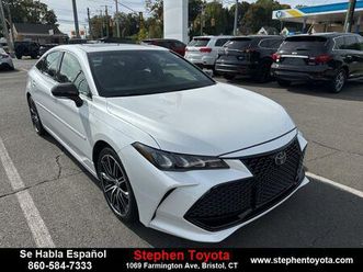 used 2019 toyota avalon xse