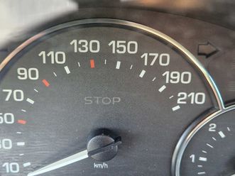 peugeot 1007 1.6 hdi 16v 110ch fap blue lion sporty