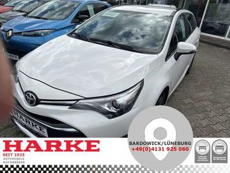 toyota avensis combi touring sports 1.8 'team d'