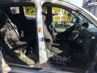 продажа toyota sienta, 2012 год в новосибирске