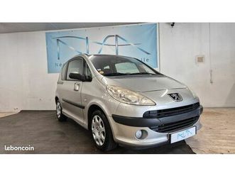 peugeot 1007 1.4i 75 trendy