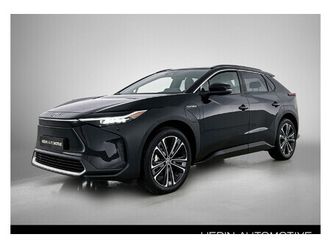 71.4 kwh 2wd style plus | panoramisch dak | leder interieur | achteruitrijcamera | navigatie | automatisch kofferklep |