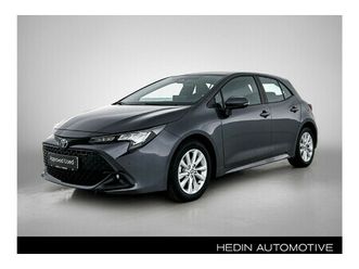 hatchback 1.8 hybrid dynamic e-cvt