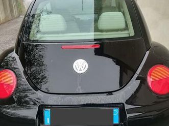 volkswagen new beetle nero