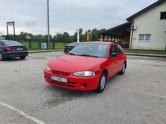 mitsubishi colt 1,3 gli klima registriran sjedi pali vozi, 2000 god.