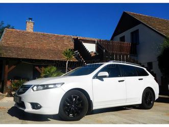 honda accord tourer 2.2 crd elegance friss nagyszerviz . tulajdonostól .vonóhorog . szép állapot !