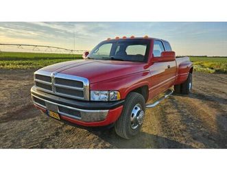 2002 dodge ram 3500 rouge automatique, 4 vitesses conduit...