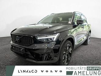volvo xc40 b3 plus black edition 2wd acc led pano 360°