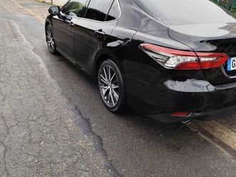 toyota camry hybride 218ch 2wd design