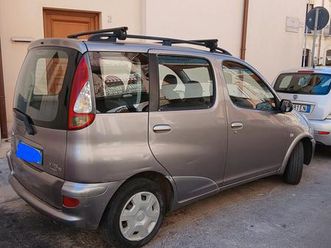 toyota yaris verso anno 2003