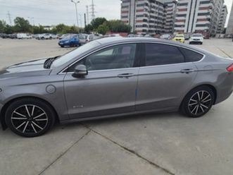 se vinde ford fusion hibrid plug-in