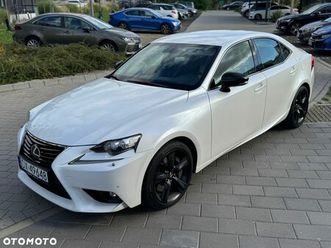 lexus is 200t / 300 black