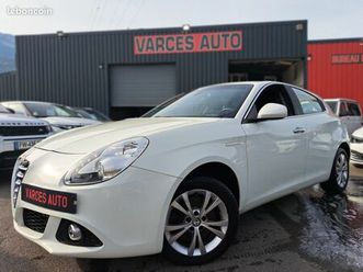 ALFA ROMEO GIULIETTA alfa-romeo-giulietta-2-0-jtdm-150-cv-distinctive-bvm6-ecran