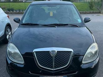 lancia y per neopatentati