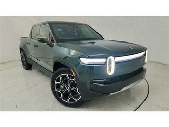 2025 rivian r1t adventure dual motor standard pack