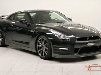nissan gt-r black edition