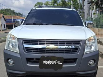 luv dmax 2.4 gasolina 4x2