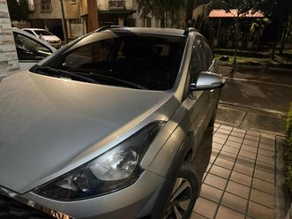 única dueña,excelente estado con proctetores camara