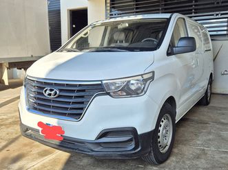 hyundai starex 2.4 cargo van